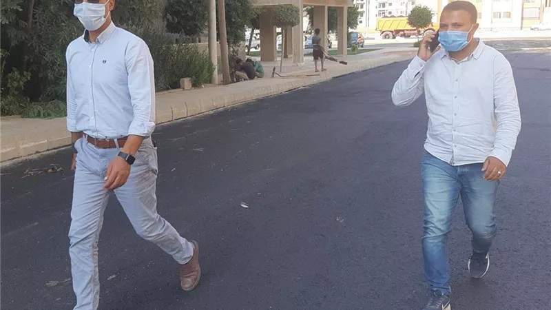 الانتهاء من رفع كفاءة الطرق بمنطقة إسكان الشباب بالشروق..صور