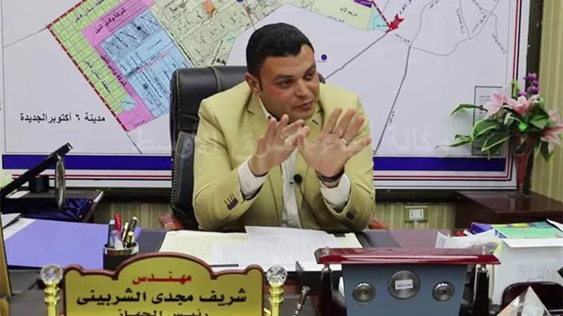 جهاز مدينة 6 أكتوبر يحتفل بالعيد القومي الـ41 للمدينة بالأغاني الوطنية.. فيديو