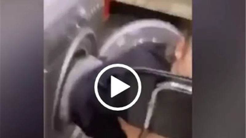 تعلق داخل غسالة ملابس ..مقلب ينتهي بحادث