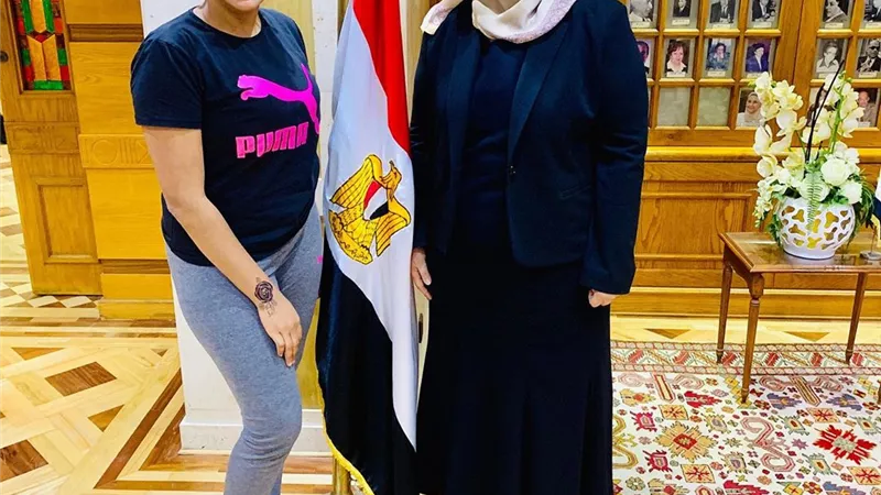 فتاة التيك التوك منة عبد العزيز توجه رسالة شكر لوزيرة التضامن