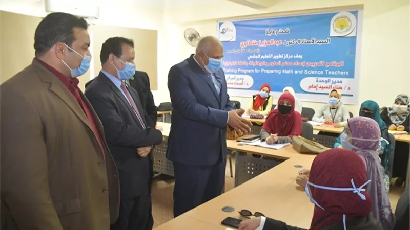 محافظ الوادى الجديد يتفقد منشآت الجامعة ويوجه باستغلال الطاقة الشمسية