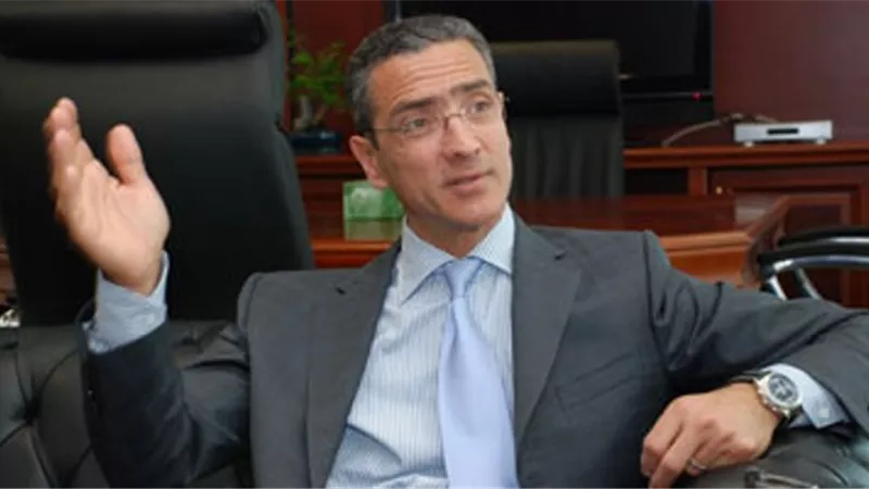 جمال أنور السادات: أبى كان يتمنى ان يموت على الجبهة
