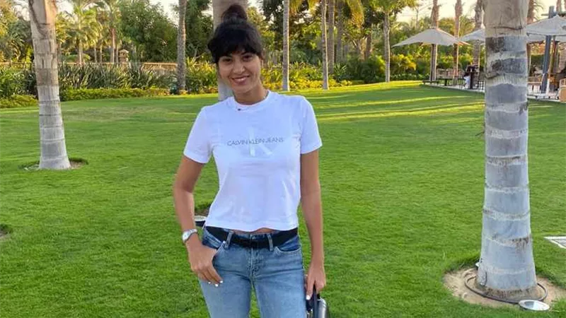 شاهد .. إطلالة مبهجة وظهور رائع للنجمة لمياء كرم
