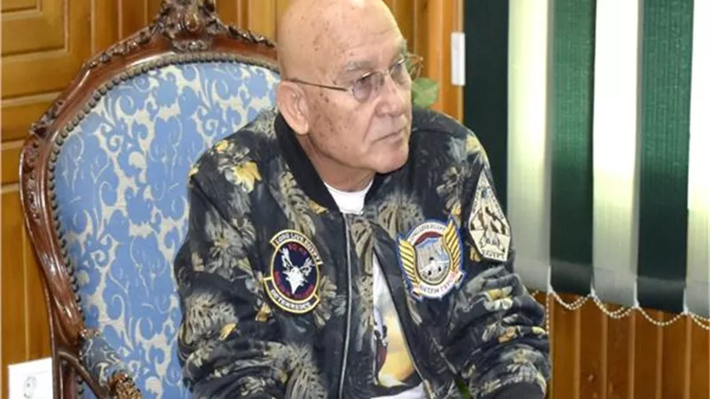 اللواء أحمد المنصوري يكشف فبركة قنوات 