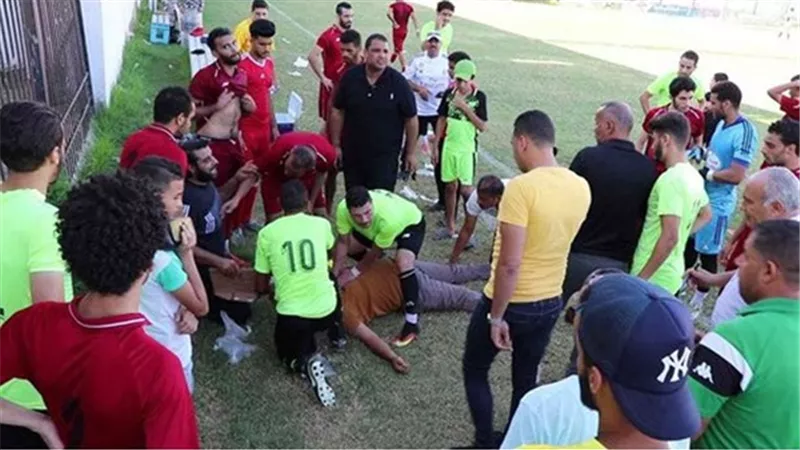 نجل مدرب فارسكور: والدى أصيب بجلطة قبل عامين وليس قبل المباراة