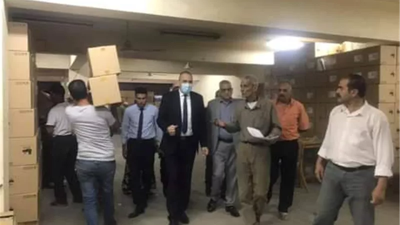 مديرية تعليم القاهرة تتسلم اجهزه التابلت لطلاب الصف الاول الثانوى - الصور