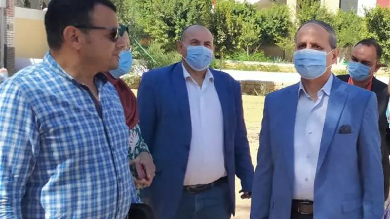 مياه الفيوم واليونيسيف تنفذان مشروع صحتهم مستقبلهم بالمدارس .صور