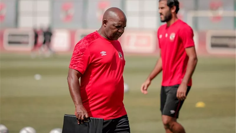 قرار جديد من موسيمانى بشأن لاعبى الاهلى