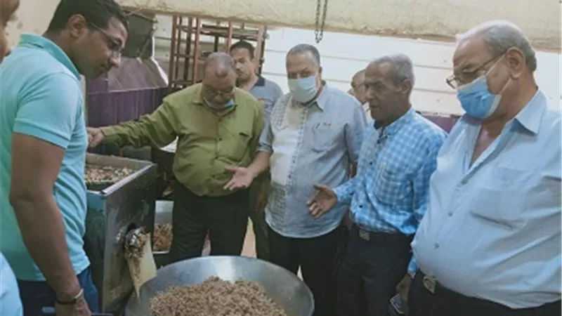 محافظ أسيوط: تحرير 49 محضرا تموينيا خلال حملة تموينية بحي شرق وغرب
