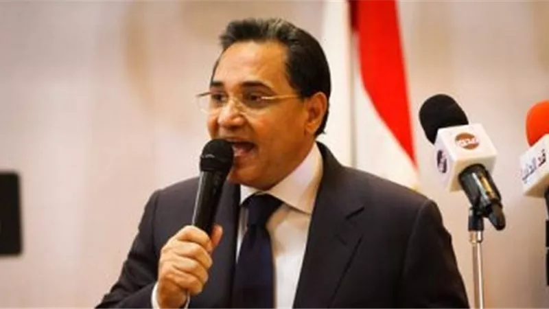 أهالى الجيزة والدقى والعجوزة يشيدون بنجاح عبد الرحيم على فى فضح 