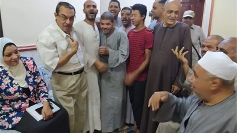 إنهاء واقعة تنمر بقوص بالصلح وتعهد بعدم التعرض للمعاق