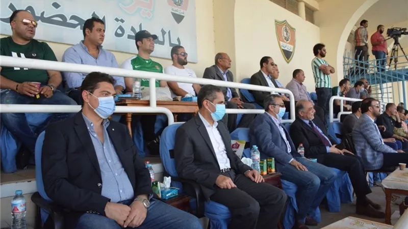 محافظ الغربية يهنئ فريق غزل المحلة بصعوده للدوري الممتاز