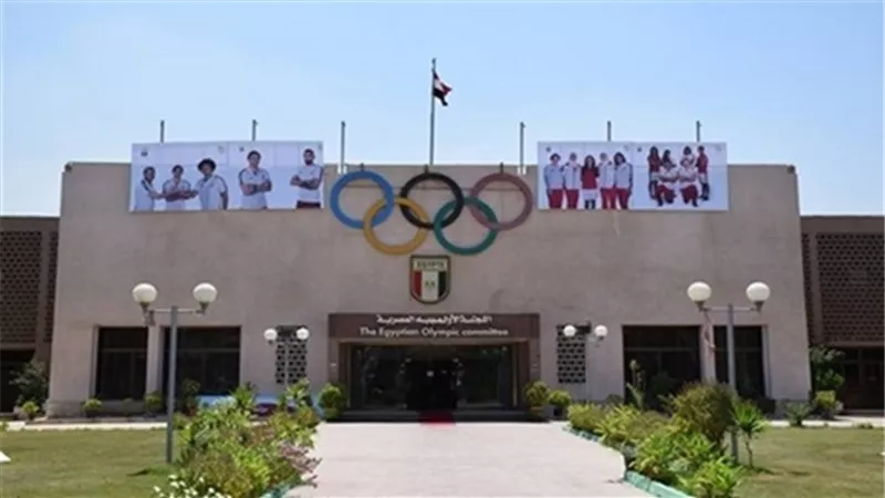مشادة بين أمن اللجنة الأولمبية وأنصار رئيس الزمالك
