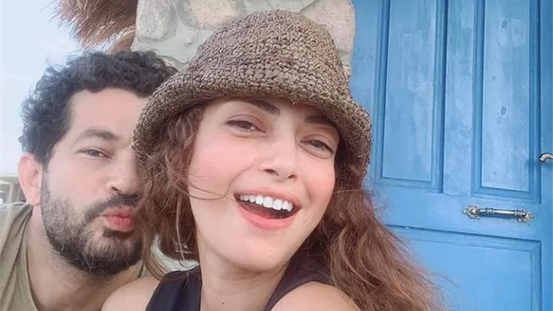 داليا مصطفى تشعل انستجرام برفقة زوجها الفنان شريف سلامه