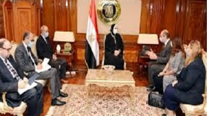 وزيرة الصناعة : 1500 منتج سيتم إتاحتها عبر منصة الكترونية بمعرض تراثنا