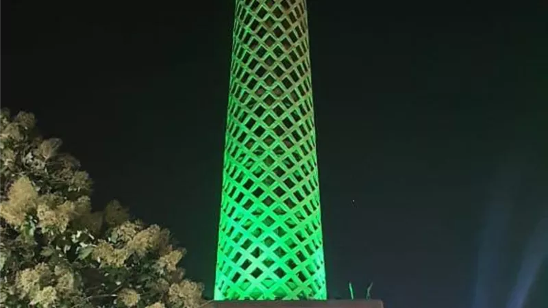 إضاءة برج القاهرة باللون الأخضر لرفع الوعي بالأمراض النفسية