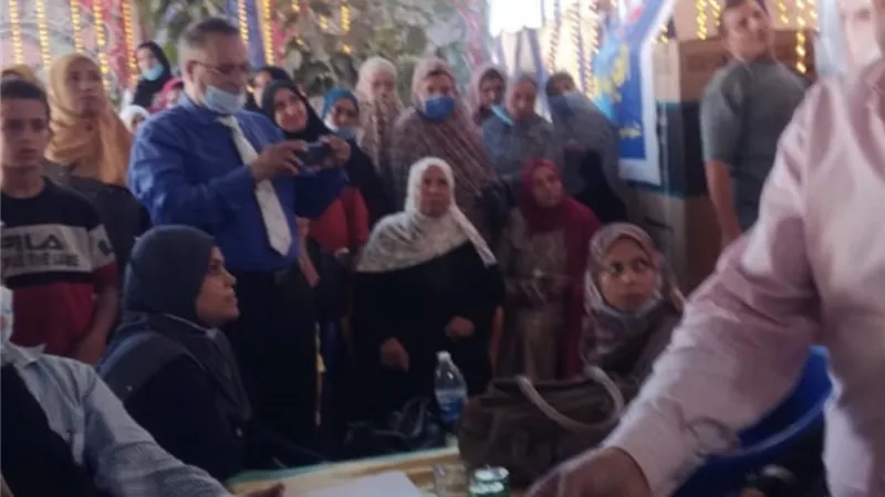 القافلة ١١ تصل إلى الكمالية وتقدم مساعدات عينية لـ 100 أسرة احتفالا بالعيد القومي للغربية