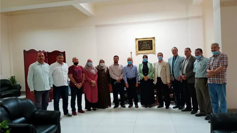 اجتماع اللجنة العليا لتفعيل أنشطة الصندوق الخيرى بجامعة الزقازيق