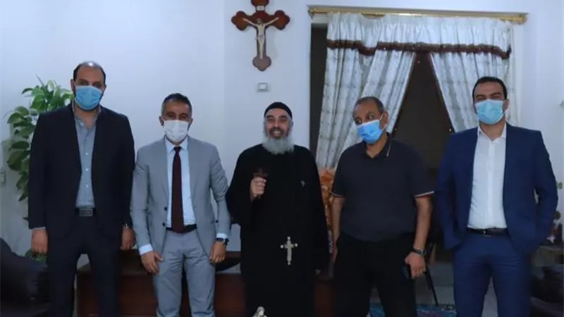 مرشح تنسيقة شباب الأحزاب والسياسين يلتقي ممثلي ٤ كنائس في عزبة الهجانة
