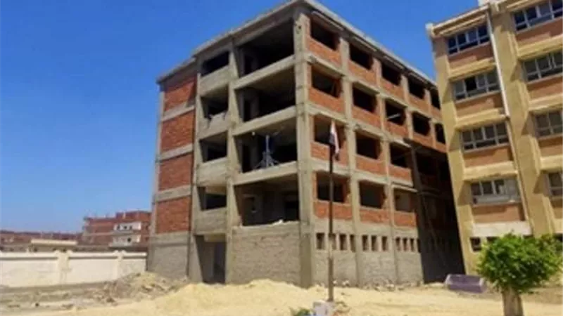 انشاء وتطوير 7 مدارس بمركز ومدينة أبوكبير