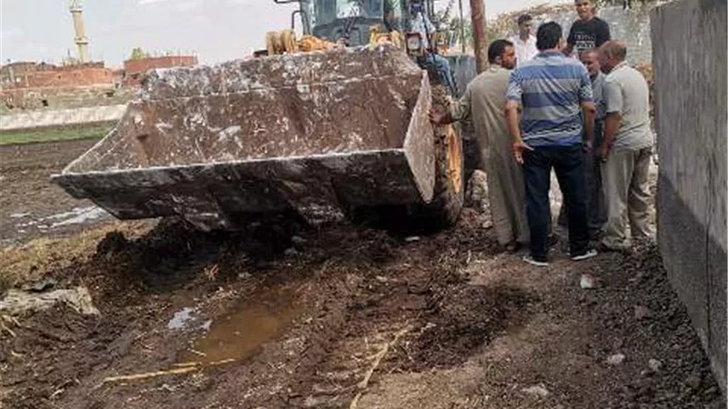 الأجهزة التنفيذية والأمنية تتفذ 4 حالات ازالة بمركزي الزقازيق والحسينية