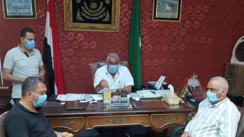 رئيس مدينة الزقازيق يحدد طرق مواجهة حرق قش الأرز