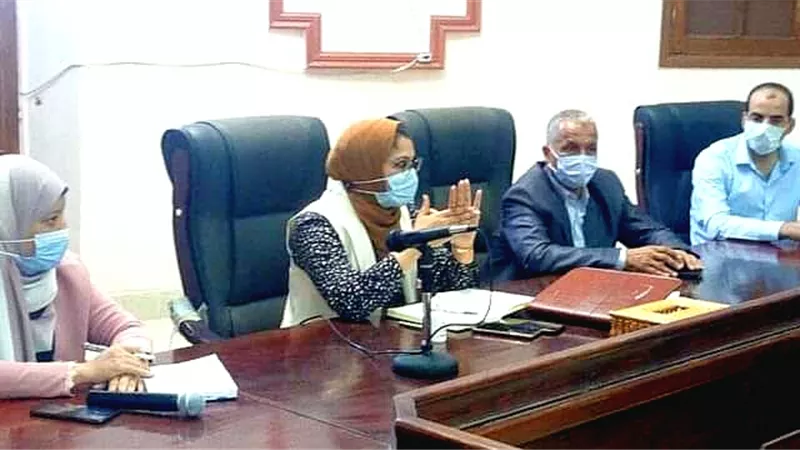 نائب محافظ الوادى الجديد تبحث مستجدات 