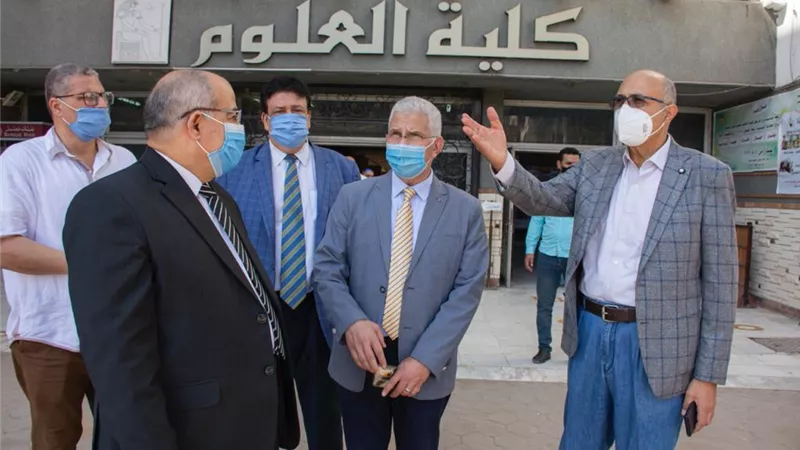 رئيس جامعة طنطا يعلن استعدادات الجامعة للعام الدراسي الجديد-صور