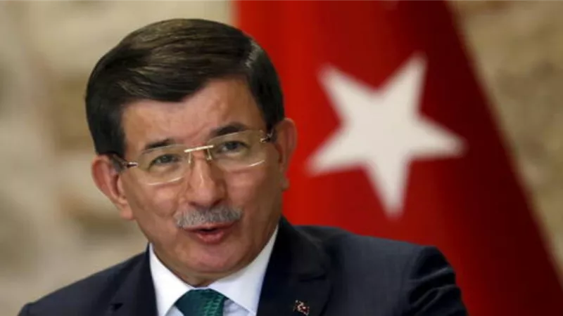 أحمد داوود أوغلو: أردوغان وأسرته أكبر مصيبة حلت بتركيا ويؤكد : حول البلاد الى شركة عائلية كارثية