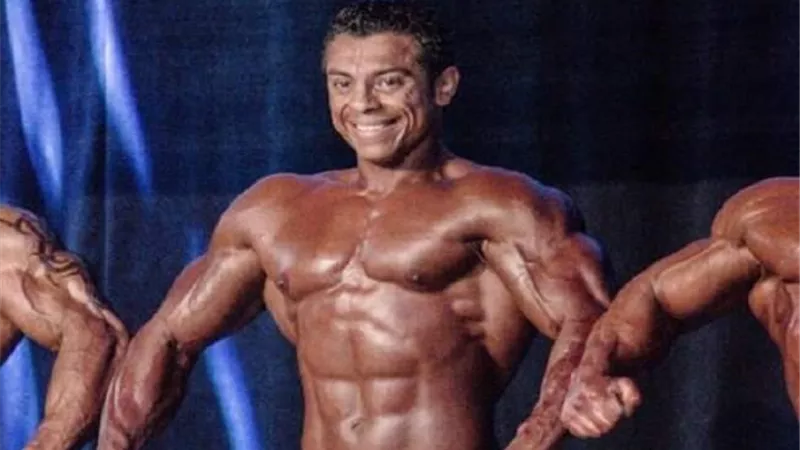 عصب يستعد للمشاركة في «مستر أولمبيا» لكمال الأجسام