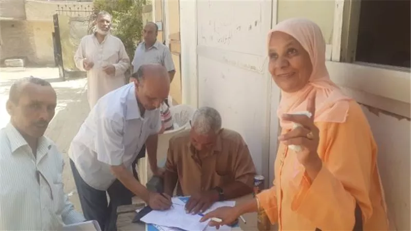 تسليم مبنى تعليمى جديد بمجمع عبدالعزيز القوصى.. بالصور