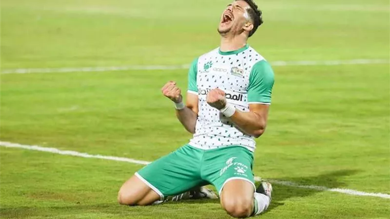 مقابل 20 مليون جنيه .. بيراميدز يخطف مهاجم المصرى
