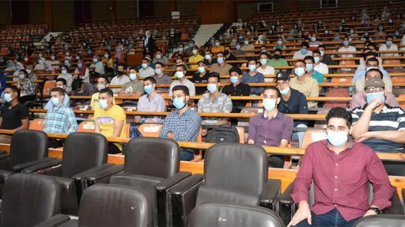 جامعة أسيوط تحتضن طلاب الجامعة المصرية الجدد في يومهم التعريفي بالجامعة