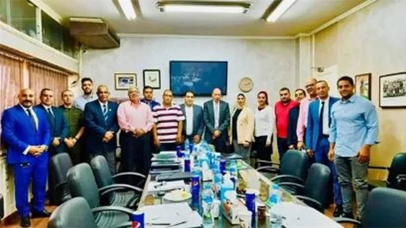 اكتمال النصاب القانونى لـ