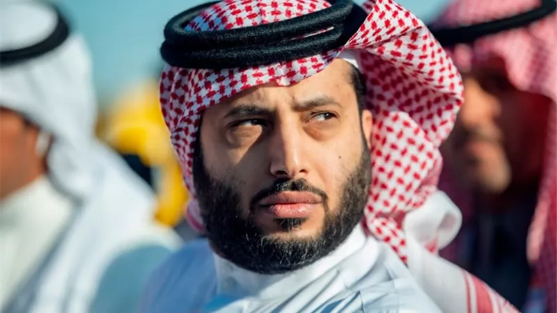 تركى ال الشيخ يتحدى نجم الزمالك بمكافأة لاعبو الأهلى حال التتويج الأفريقى