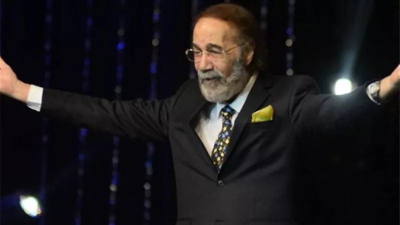 محمد رياض يكشف عن اللحظات الاخيرة فى حياة محمود ياسين