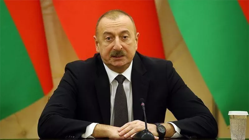 أذربيجان تعلن قصف موقع لإطلاق الصواريخ فى المناطق الحدودية مع أرمينيا