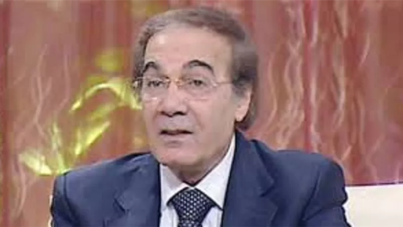 تميز بصوت رخيم ولُقِّب بفتى الشاشة الأول ورصيده يضم أكثر من 150 فيلما.. معلومات عن الاستاذ محمود ياسين