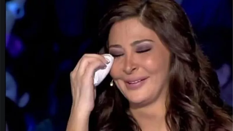 رافق مراحل العز فى السينما والتلفزيون وفقدانه مؤلم جدأ.. إليسا ناعية محمود ياسين