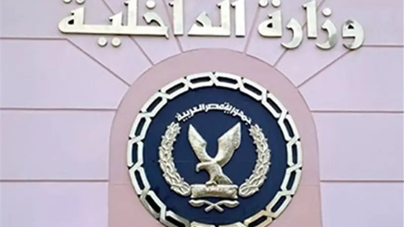 أشقاء اخر زمن.. يلقي بجثة شقيقه بالطريق ليخفى تنقيبه عن الآثار