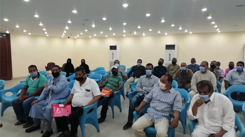 رئيس مدينة الأقصر يلتقى المواطنين فى اليوم المفتوح