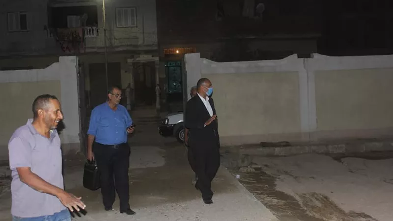 الفولي يتفقد مدارس القطاع الريفي ليلا استعدادا للعام الدراسي بالسويس