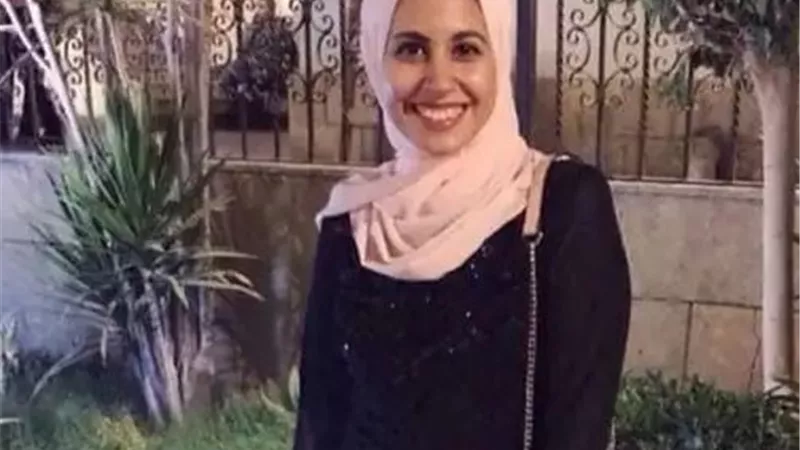 وسط جمع كبيرمن المشاركين ...تشييع جثمان فتاة المعادى من مسجد السيدة نفيسة