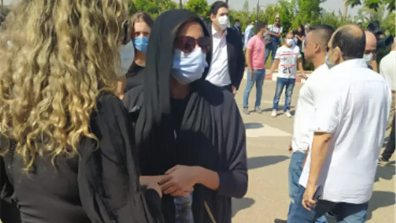 بشرى من جنازة محمود ياسين: 