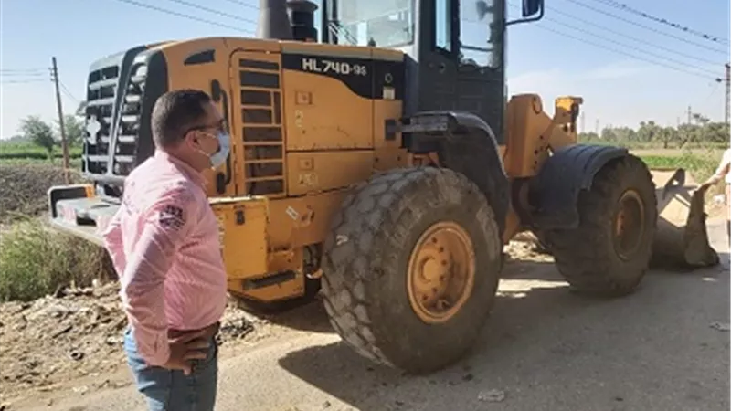 محافظ بني سويف يُحيل سائق لودر بناصر للتحقيق لاستعماله في غرض خاص