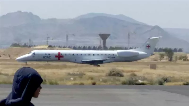 التحالف: وصول 15 أسيرا سعوديا لدى الحوثيين إلى الرياض