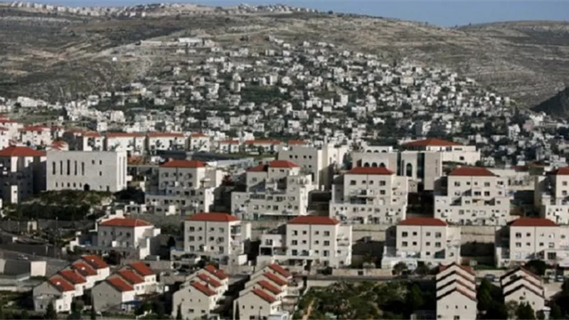 إسرائيل تصادق على بناء آلاف الوحدات الاستيطانية الجديدة بفلسطين
