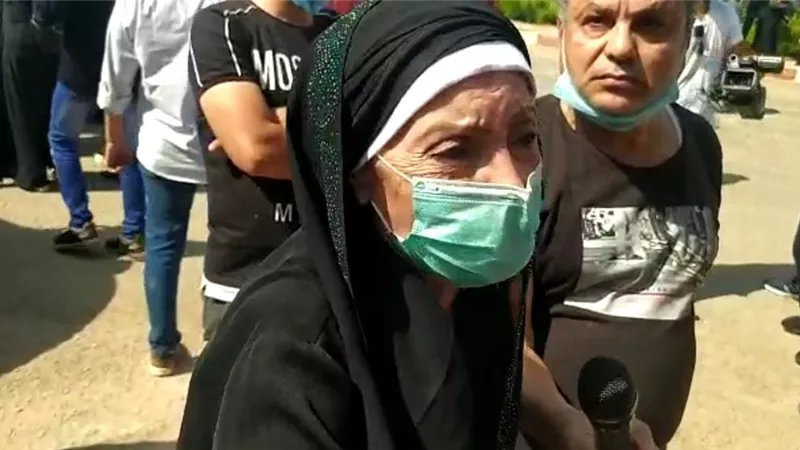 احدث ظهور للفنانة رجاء حسين فى جنازة محمود ياسين