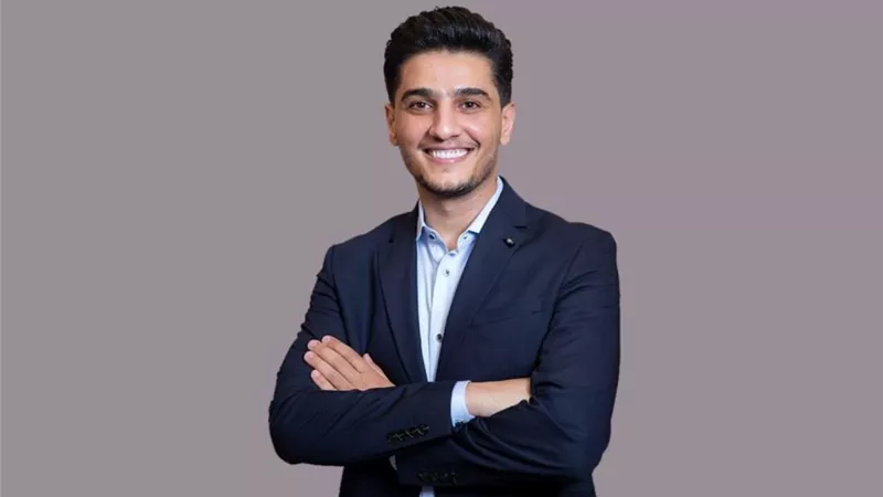 بعد هجومه على إسرائيل.. محمد عساف مطلوب على تويتر