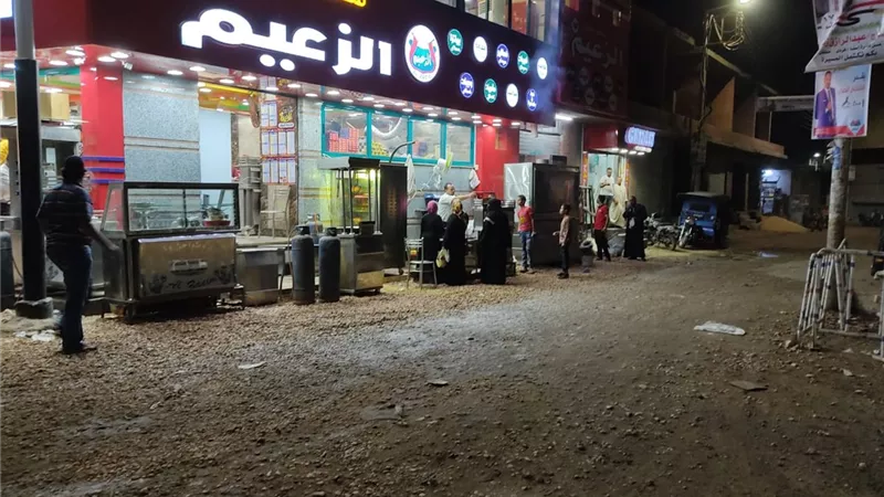 مرور إسنا جنوب الأقصر يشن حملة للحد من الزحام وضبط المخالفين